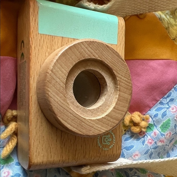 Manhattan Toy Company Wood Cameras Montessori Waldorf - Picture 3 of 6